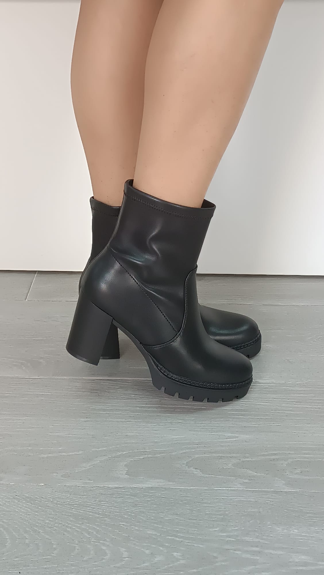 7d2a6d6d-f219-4f62-8112-bba566e74c10