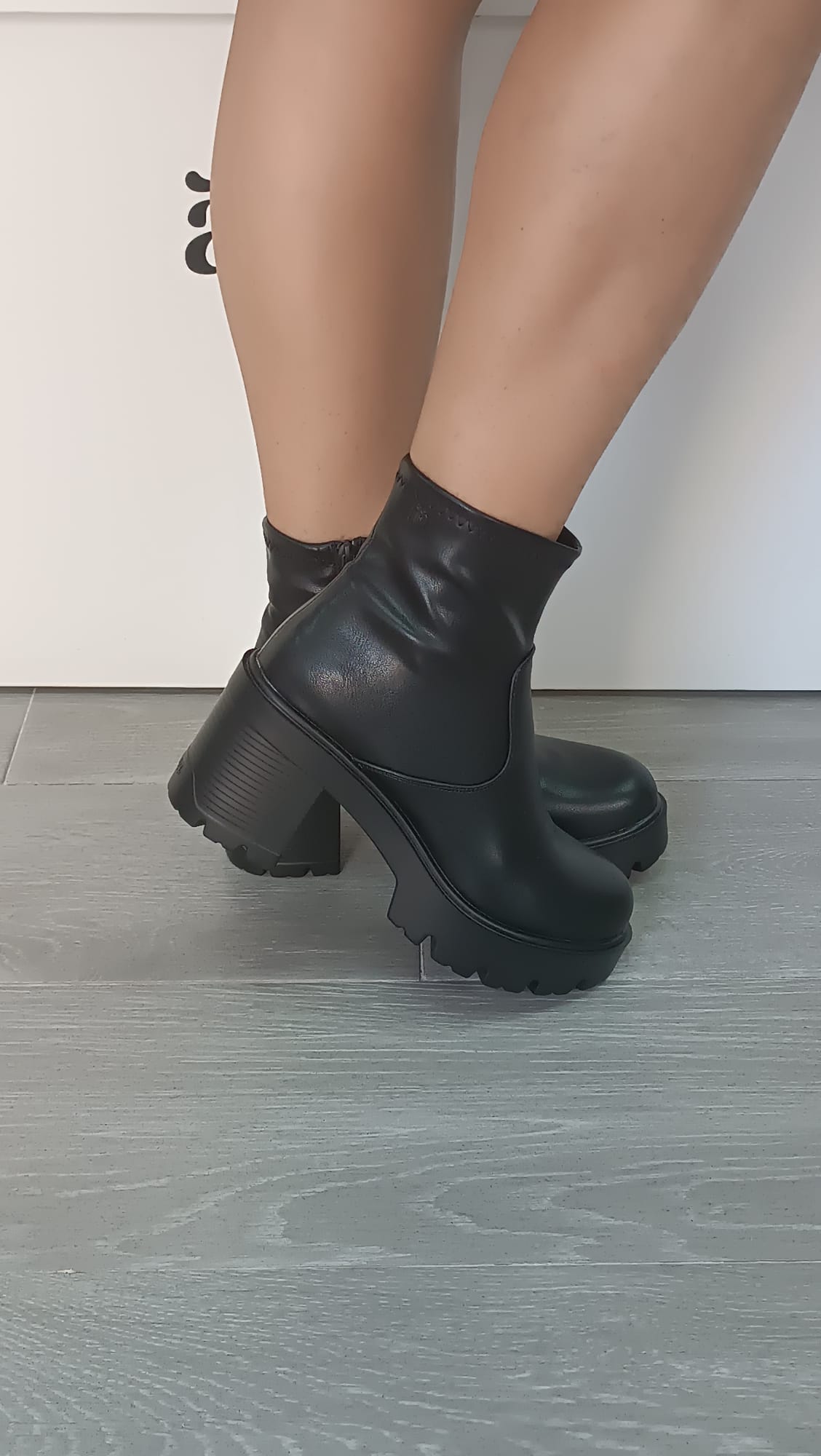 afa96e7e-3f7d-422d-811e-c586bd6638a4