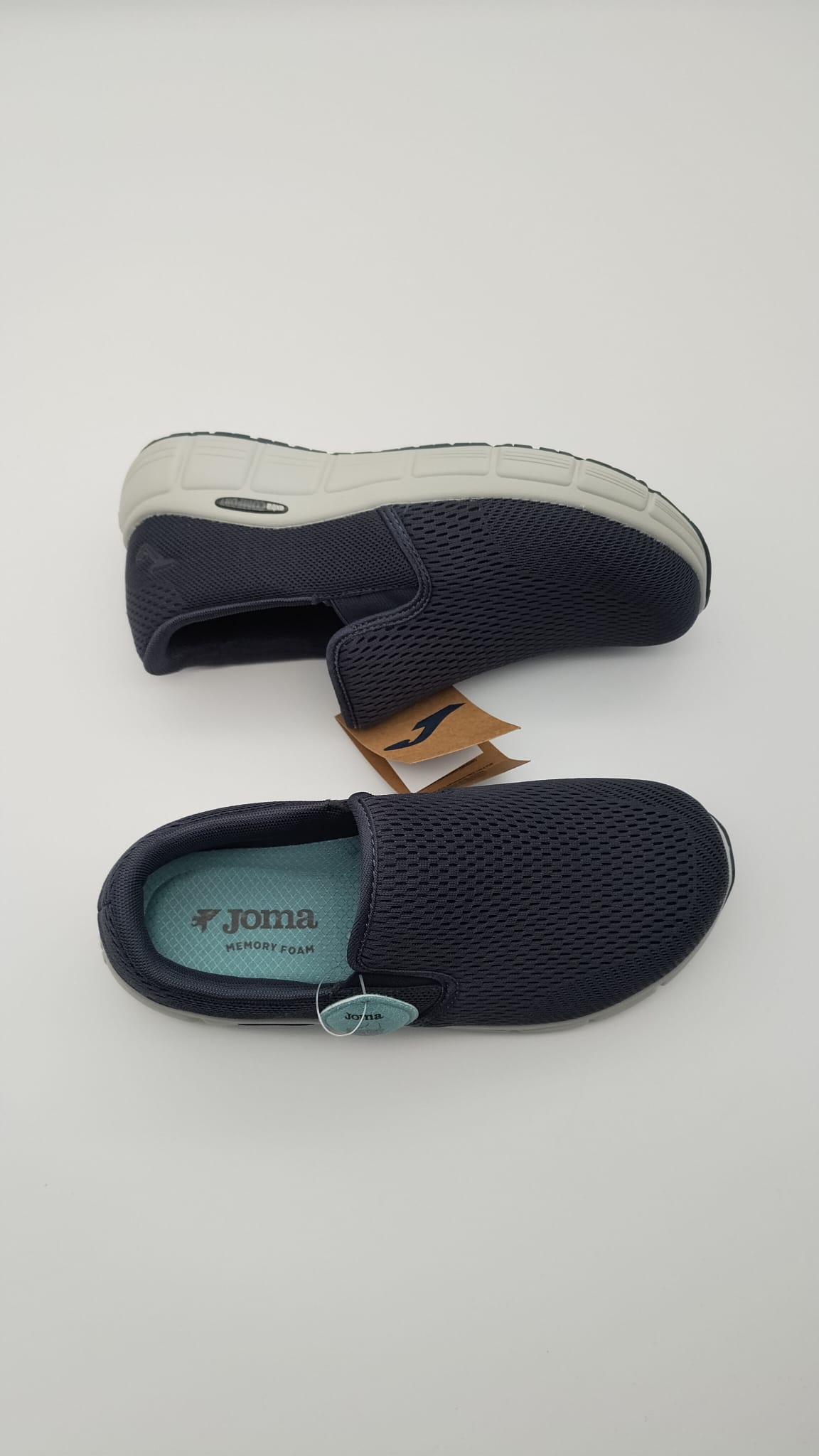 42b77e4c-31f0-486e-a2f0-763c31f23d7f