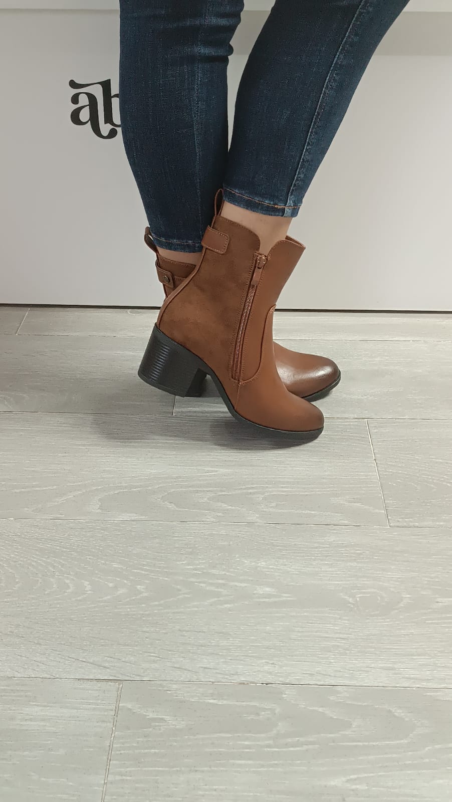 5205de8a-d03c-4f9f-80b5-27d84e32ce26 (1)