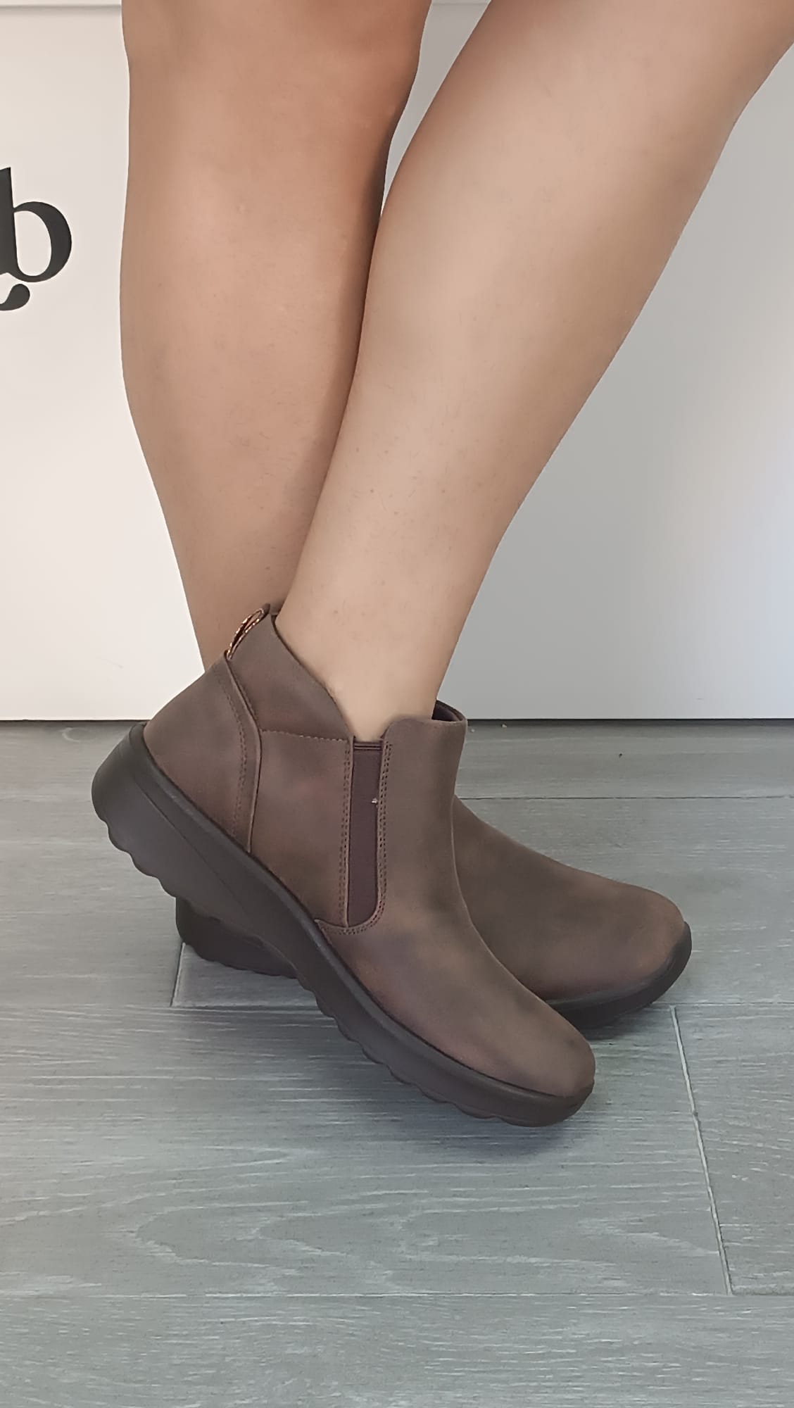 6b235a1e-27a8-4b05-bf79-2ae4d043c1ea (1)