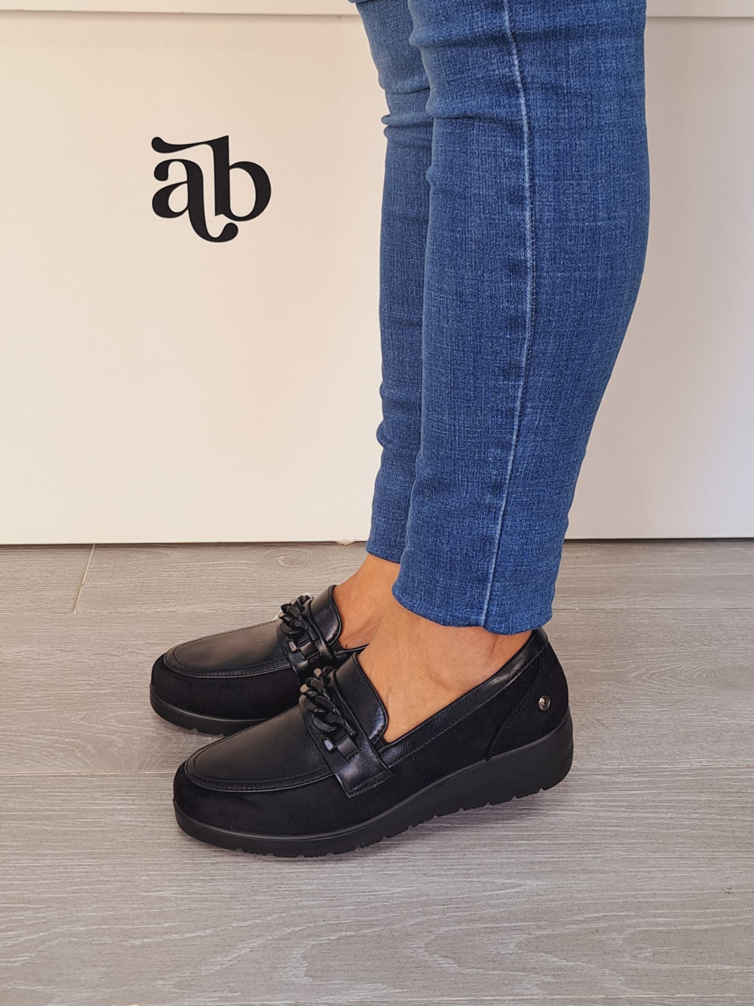 c8cd7dd4-a3f0-43a2-9c0f-27f5bf368998