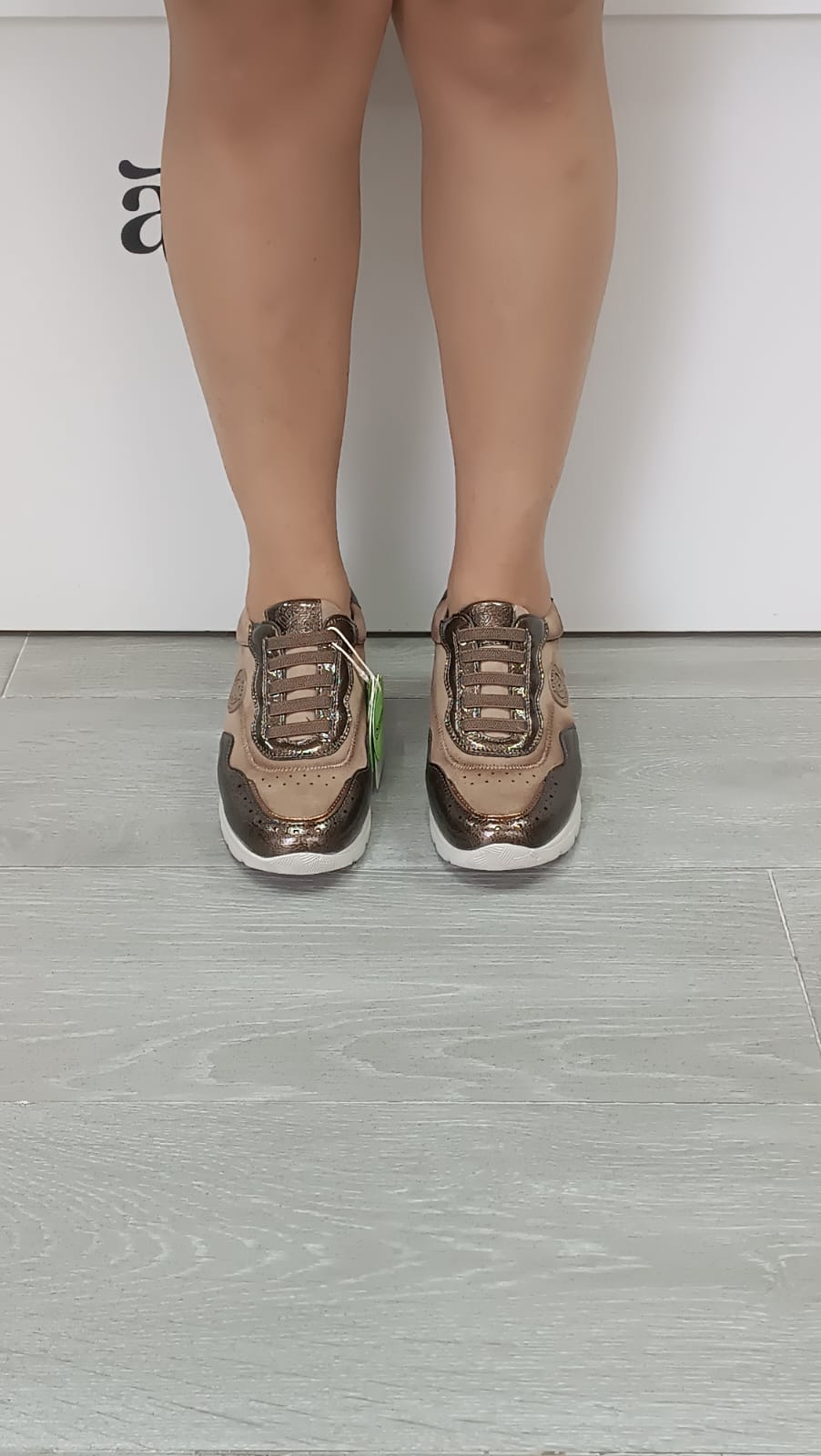 e41b45e2-7b1d-4256-b42e-fc3a7422fa3d