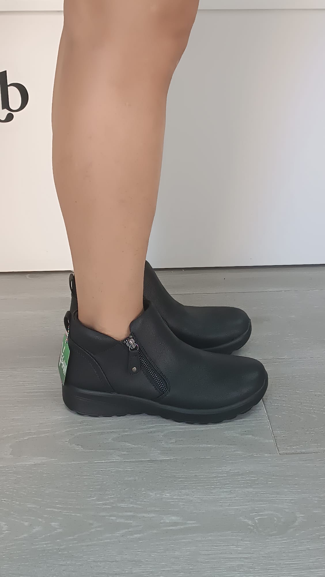 e735ff83-f086-4129-833e-d9d20a2781a3