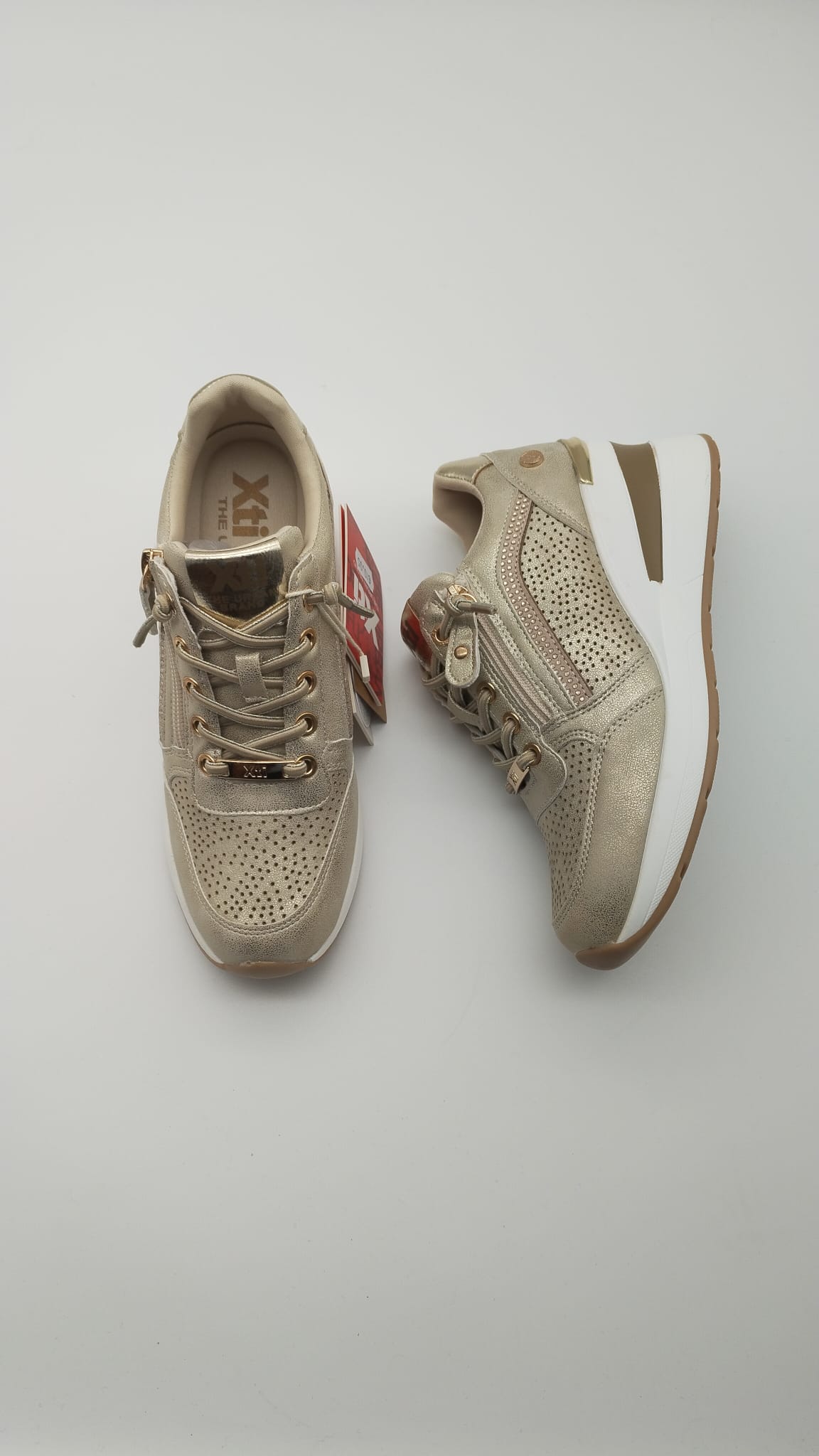 bda64abb-a3f1-4c7a-9b60-0d5af8e141e5