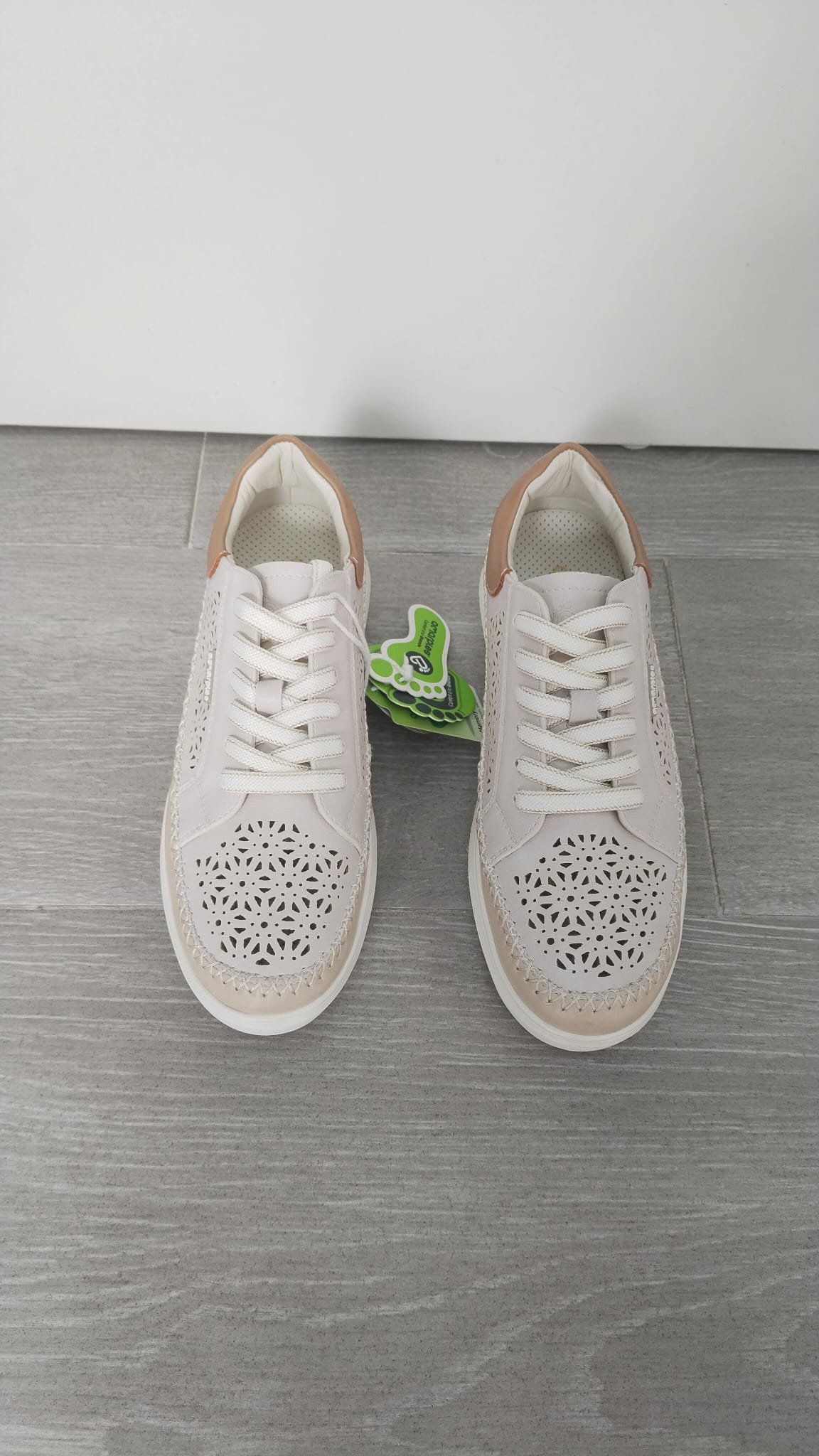 43991485-c928-4321-8dc4-c5035fd2d463